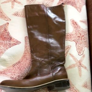 Aldo chestnut boots size 7. Only worn a few times